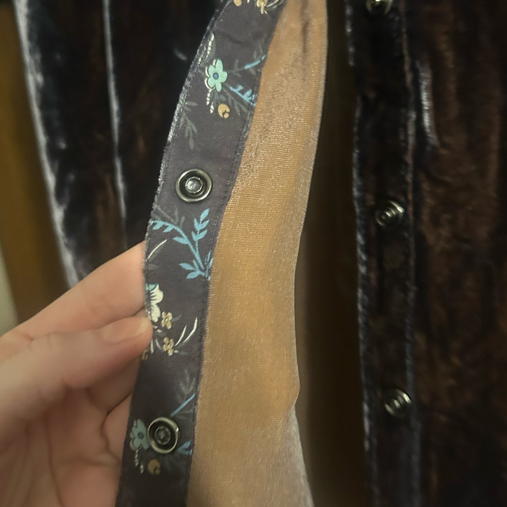 Sundance Women's Velvet Button Down Shirt - Dark Blue - Picture 5 of 6